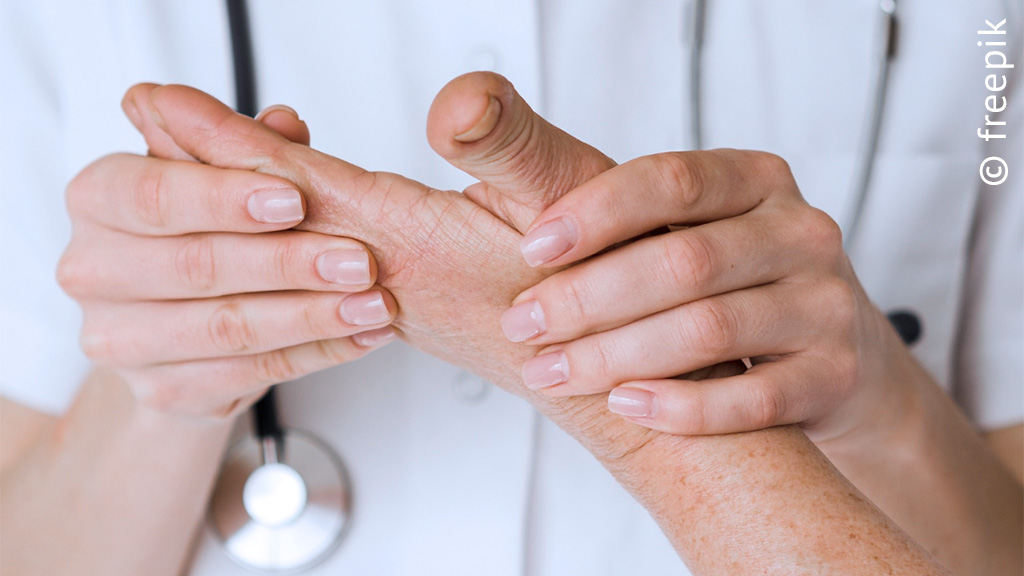 Praxisklinik am Forstbachweg: Sprechzeiten (designed by freepik)